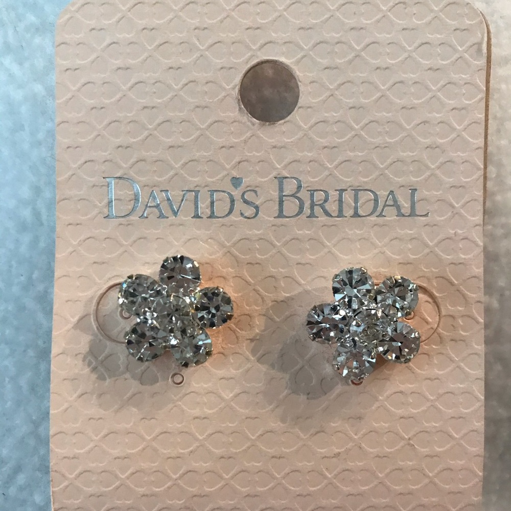 David’s Bridal earring set